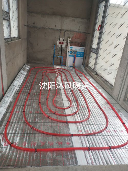 美好奉玺台伟星地热安装工地