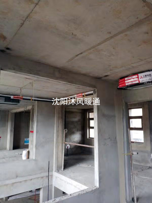 清河半岛别墅500㎡空调安装现场